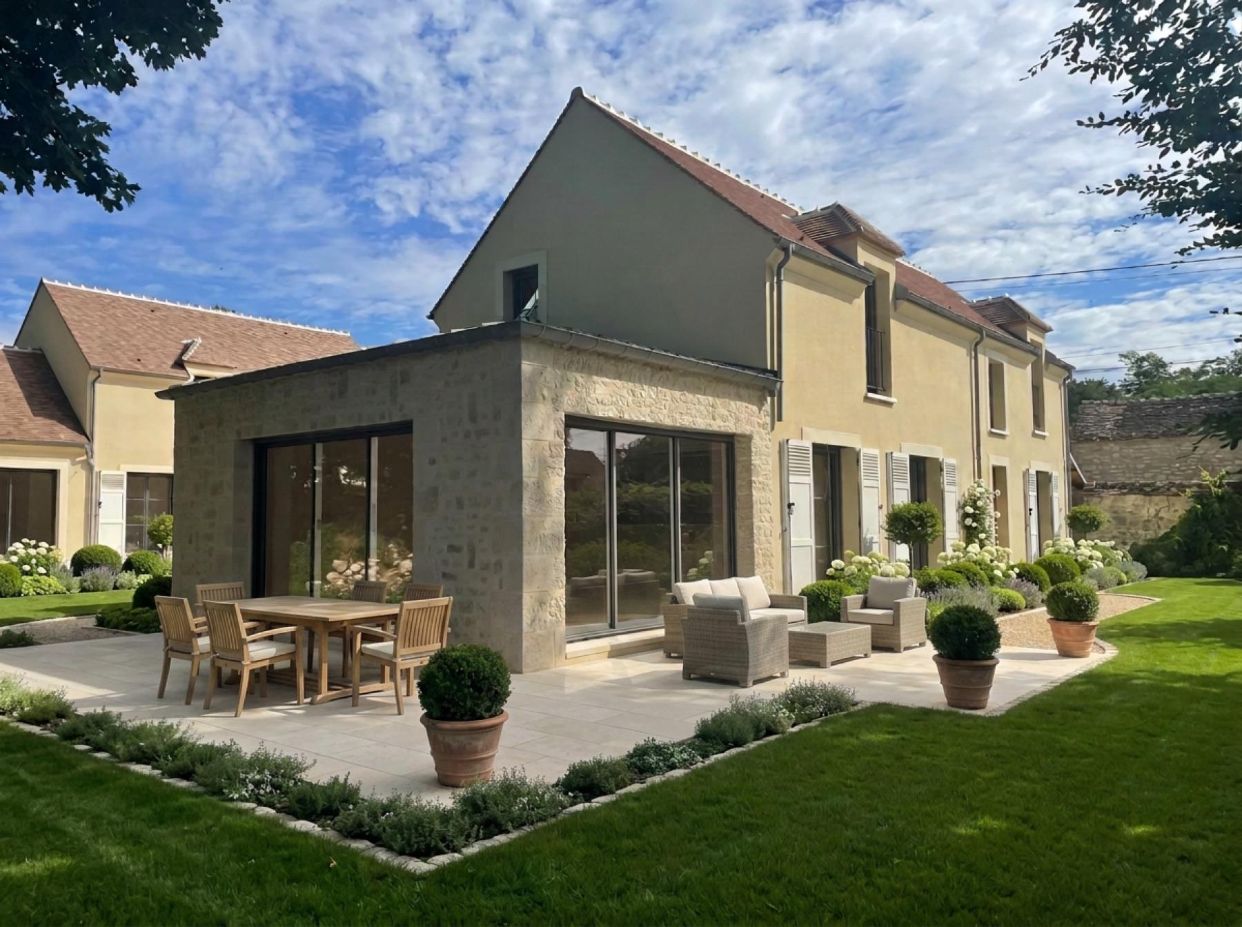 Maison en pierre avec extension contemporaine à Bourron-Marlotte
